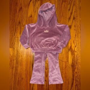 Nike Girls Dusty Mauve Velour Sweatpants and Hoodie Set 24M